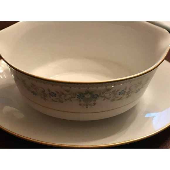 Noritake Spring Meadow Gravy Boat w/Attached Underplate - Picture 3 of 5